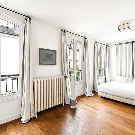Holiday home Veeve - Four-storey Glory Paris